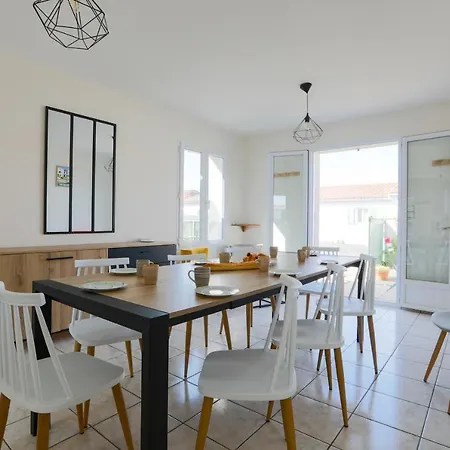Agreable Maison De Famille Au Phare Des Baleines